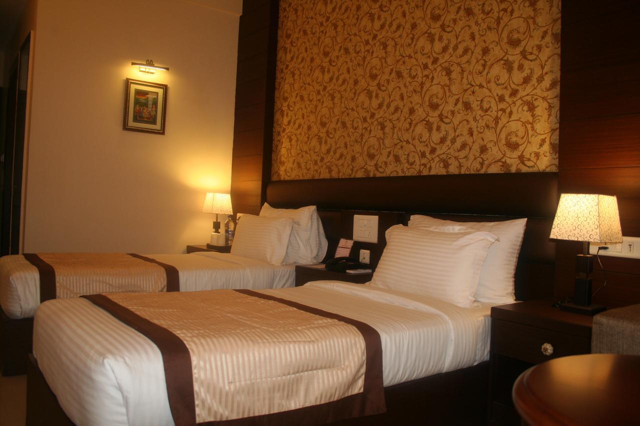 The Royal Retreat Hotel Ranchi Ngoại thất bức ảnh