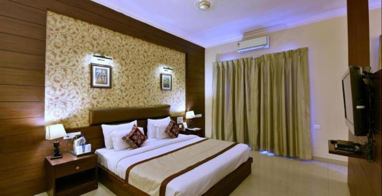 The Royal Retreat Hotel Ranchi Ngoại thất bức ảnh